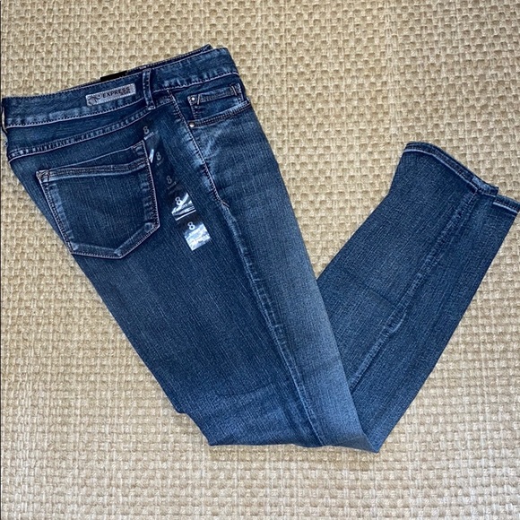 NWT Women’s Size 8 Jean Legging from Express. - Picture 7 of 7